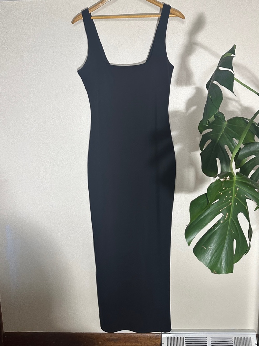 Good American Sculpting Modern Tank Neck Maxi Dress